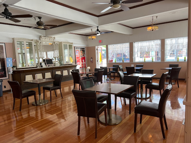 Comentarii opinii despre Mai’s Café