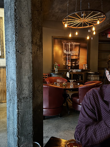 Moonshin'hers Café Bistro Inc. - Edmundston