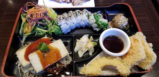 1995 Lonsdale Ave, North Vancouver, BC V7M 2K3