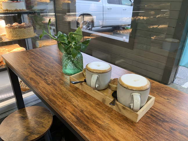 Comentarii opinii despre Minoo Cafe bakery