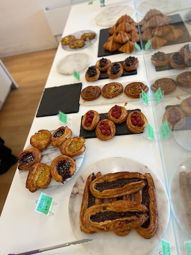 603 St Clair Ave W, Toronto, ON M6C 1A3