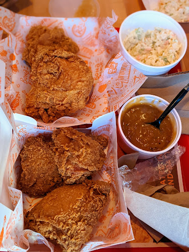 Comentarii opinii despre Popeyes Louisiana Kitchen