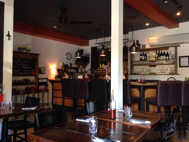 1082 Wellington St. W, Ottawa, ON K1Y 2Y4