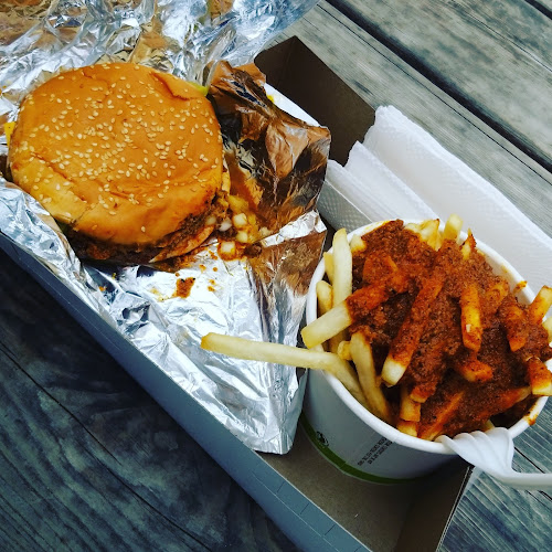 286 Tache Ave, Winnipeg, MB R2H 2A2