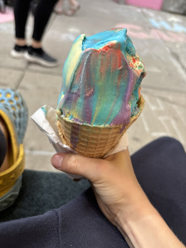 Scooper's Ice Cream Treats - Hospitality and gastronomy