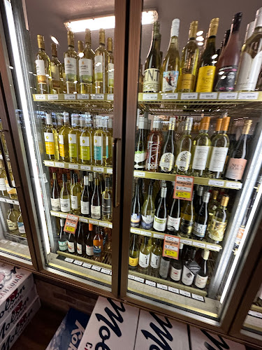 7010 Duncan St #101, Powell River, BC V8A 1V9