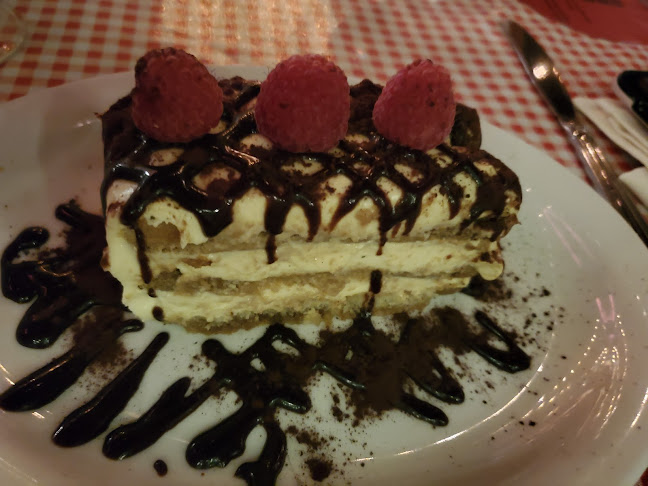 515 Yates St, Victoria, BC V8W 1K7