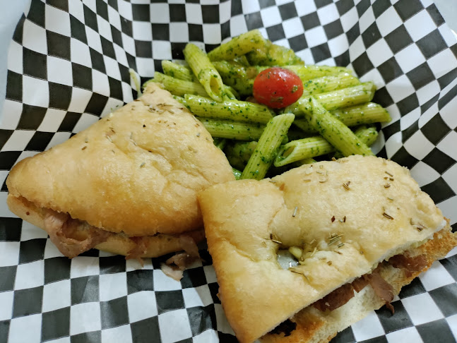 Sisters Italian Foods - Hospitality and gastronomy