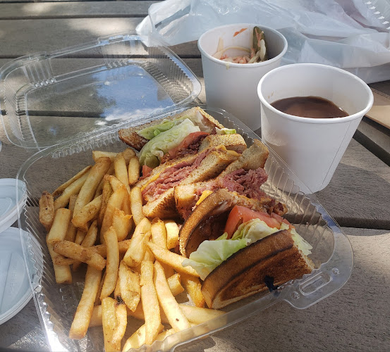 569 Lake St, St. Catharines, ON L2N 6P8