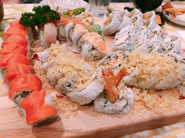 Opinii despre Young's Kitchen Sushi în Mission - Hospitality and gastronomy