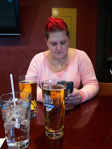 Opinii despre Madhouse în Thunder Bay - Hospitality and gastronomy