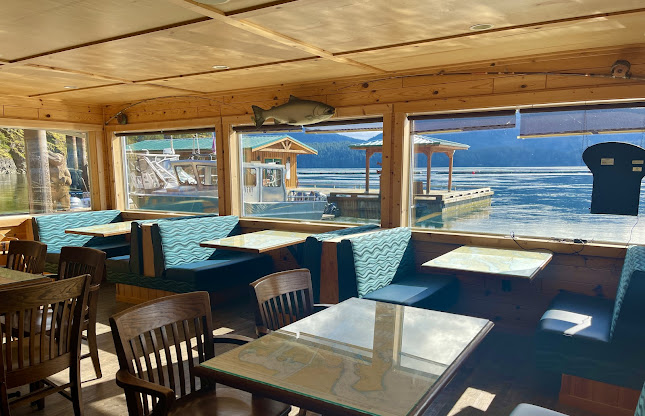 Opinii despre The Narrows Floating Restaurant în Campbell River - Hospitality and gastronomy