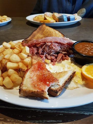 Comentarii opinii despre Fifty's Grill & Deli