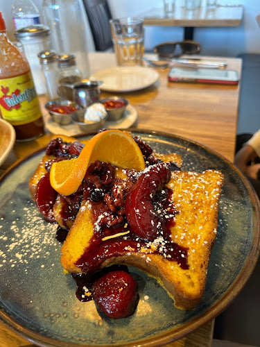 Blue Star Diner - Calgary