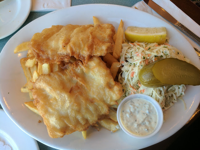 Peter's on Eglinton Restaurant - Hospitality and gastronomy