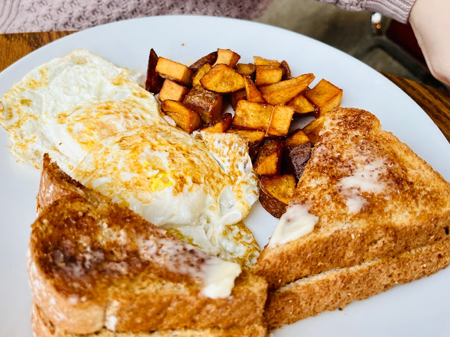 Amil-s-Cafe - Hospitality and gastronomy