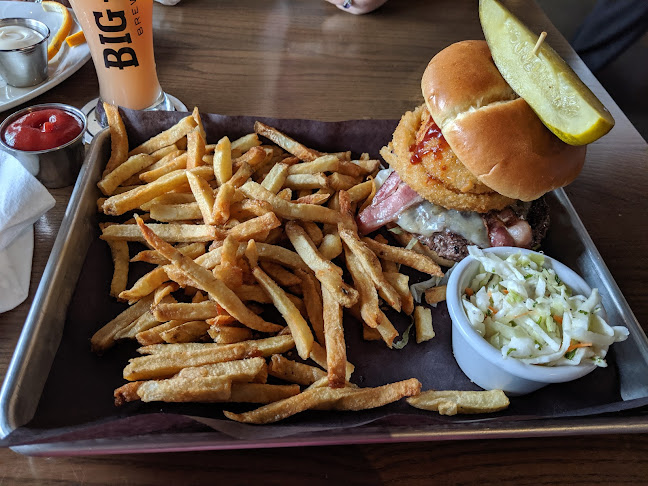 Big Rig Kitchen & Brewery - Iris