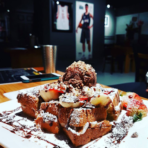 Midam Cafe & Bistro - Burnaby