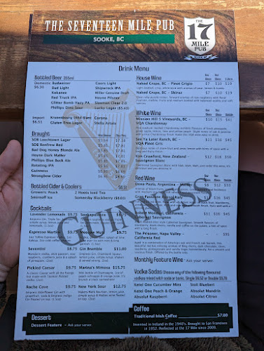 17 Mile House Pub - Hospitality and gastronomy