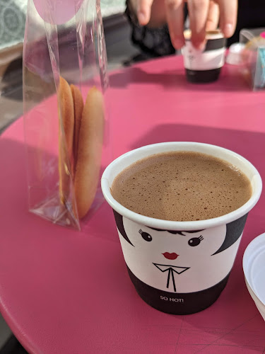 Opinii despre Ollia Macarons & Tea în Calgary - Hospitality and gastronomy