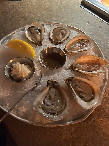 Opinii despre 416 Snack Bar în Toronto - Hospitality and gastronomy