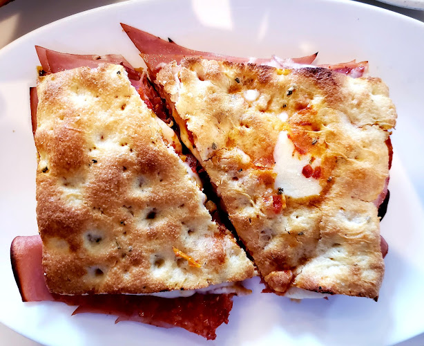 Alforno Bakery & Cafe - Hospitality and gastronomy