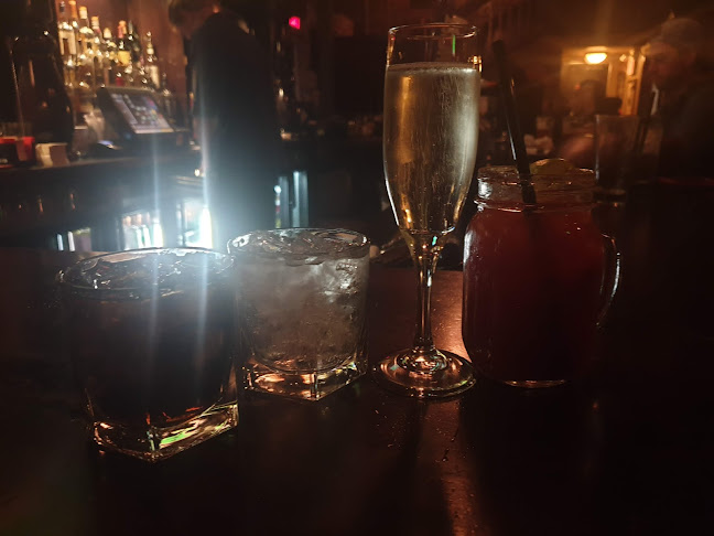 1219 1 St SW, Calgary, AB T2R 0V3