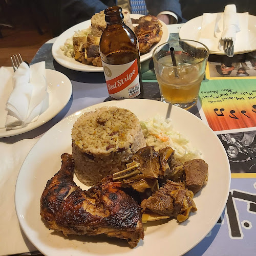 Opinii despre The Real Jerk Restaurant (Beaches) în Toronto - Hospitality and gastronomy