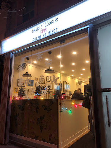 1332 Queen St W, Toronto, ON M6K 1L4