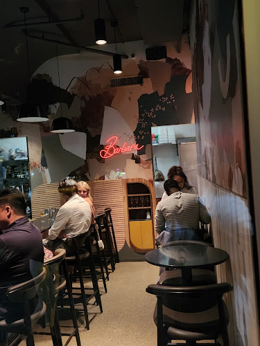 Comentarii opinii despre Barbara