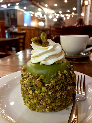 10361 Whyte Ave NW, Edmonton, AB T6E 1Z9