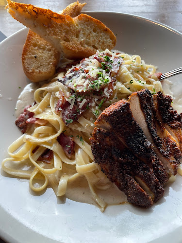 Opinii despre Browns Socialhouse Fort St. John în Fort St John - Hospitality and gastronomy