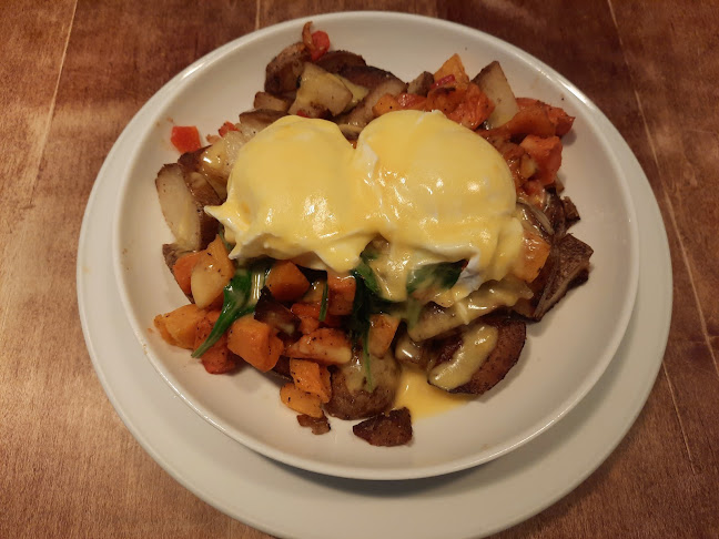 364 8th St #103, Courtenay, BC V9N 2N6