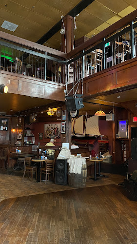 Comentarii opinii despre O’Reilly’s Irish Newfoundland Pub