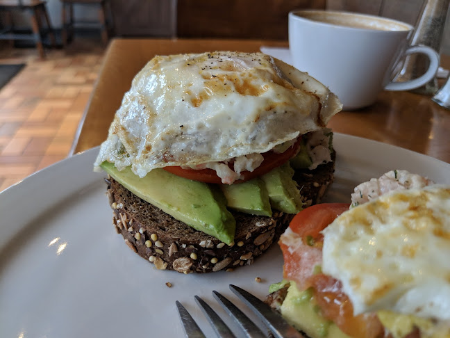 Opinii despre Cafe Beehive în Campbell River - Hospitality and gastronomy