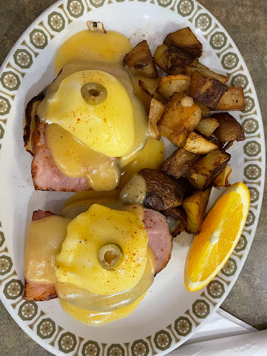 10834 Whyte Ave NW, Edmonton, AB T6E 2B3