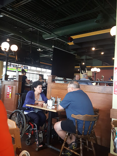 Broadway Bar & Grill - Ottawa