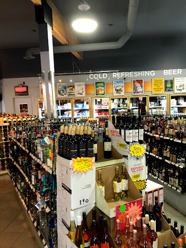 Rosslyn Liquor Store - Edmonton