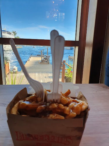 145 Queens Quay W, Toronto, ON M5J 2H4