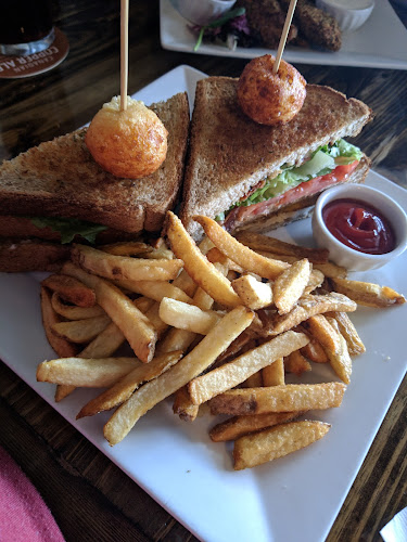 Weaselhead Bar & Grill