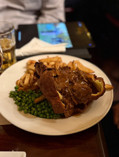 The Black Dog Pub - Scarborough