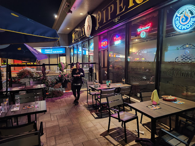 Portly Piper Pub Ajax - Hospitality and gastronomy