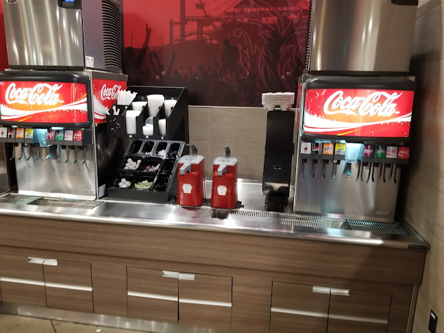 Comentarii opinii despre Carl’s Jr.