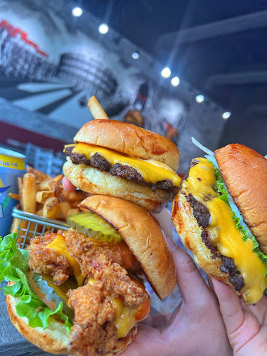 Gladiator Burger Oakville - Oakville