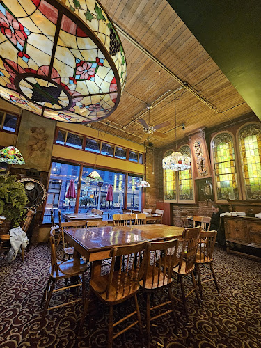 53 Water St, Vancouver, BC V6B 1A1