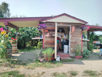 Westbank Corner Fruit Stall
