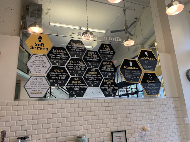 Soft Peaks Ice Cream - Hospitality and gastronomy