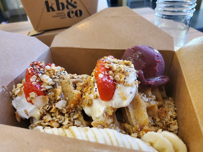 Comentarii opinii despre kb&co 104 St NW