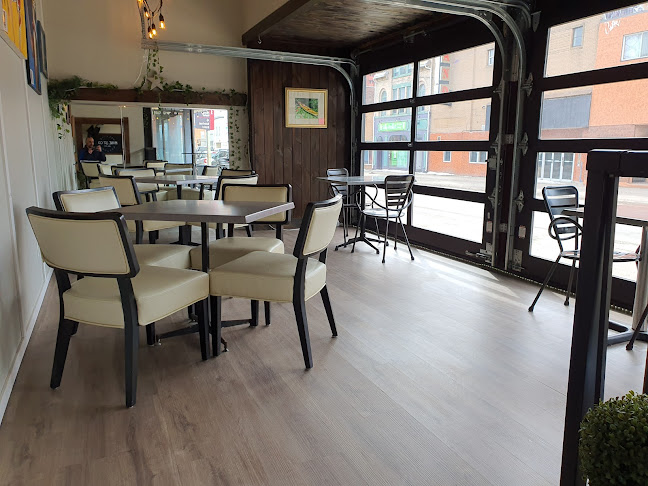 Mane Street Cafe and Lounge - Sault Ste. Marie