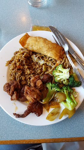 Opinii despre Szutu's Chinese Restaurant în Winkler - Hospitality and gastronomy